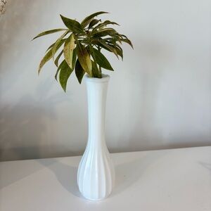 Vintage hobnail around rim milk glass flower vase ring fire milk glass bud vase